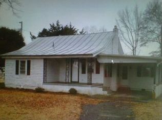 1914 E Hanrahan Rd, Ayden, NC 28513