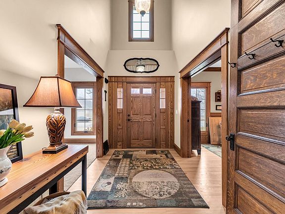 4th image of 8902 Shadowood TRAIL