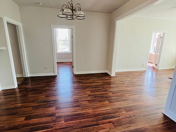 3rd image of 2445 S Keeler Ave #3S