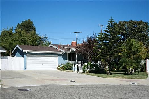 3rd image of 16445 Casey St
