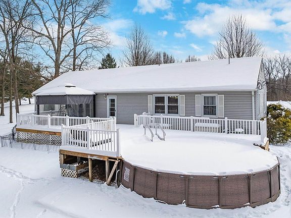 4th image of 7618 Stout Rd