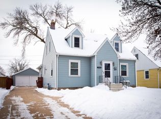 2512 Hewitt St, La Crosse, WI 54601