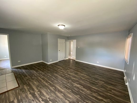 2nd image of 15446 Dorchester Ave
