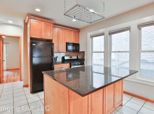1918 W Crystal St APT 1F, Chicago, IL 60622