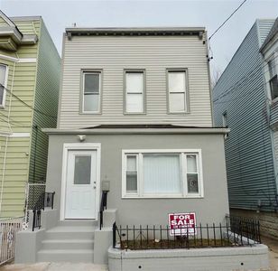 144 Van Nostrand Ave, Jersey City, NJ, 07305
