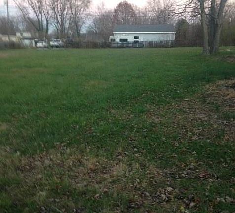 5th image of 2237 S Lynhurst Dr