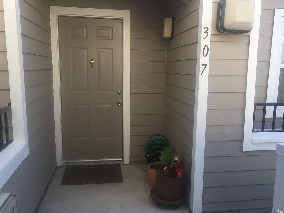 2nd image of 852 Diablo Ave APT 307