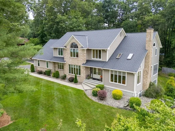 75 Southwood Dr, Ludlow, MA 01056