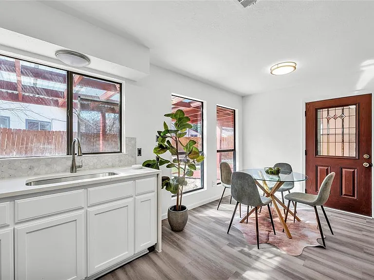 1800 Tamra Ct — Photo 6