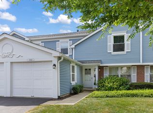 27W327 Providence Ln, Winfield, IL 60190