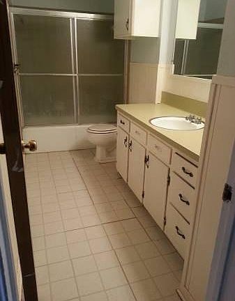 2nd image of 1213 Airline Dr