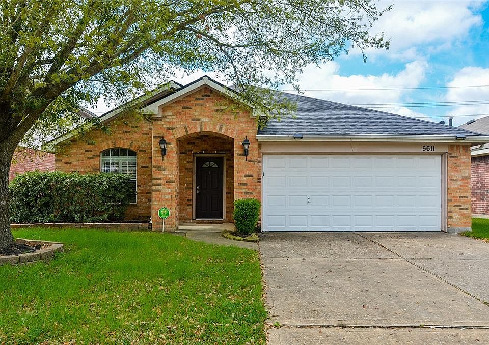 1st image of 5611 Brookhollow Oaks Trl