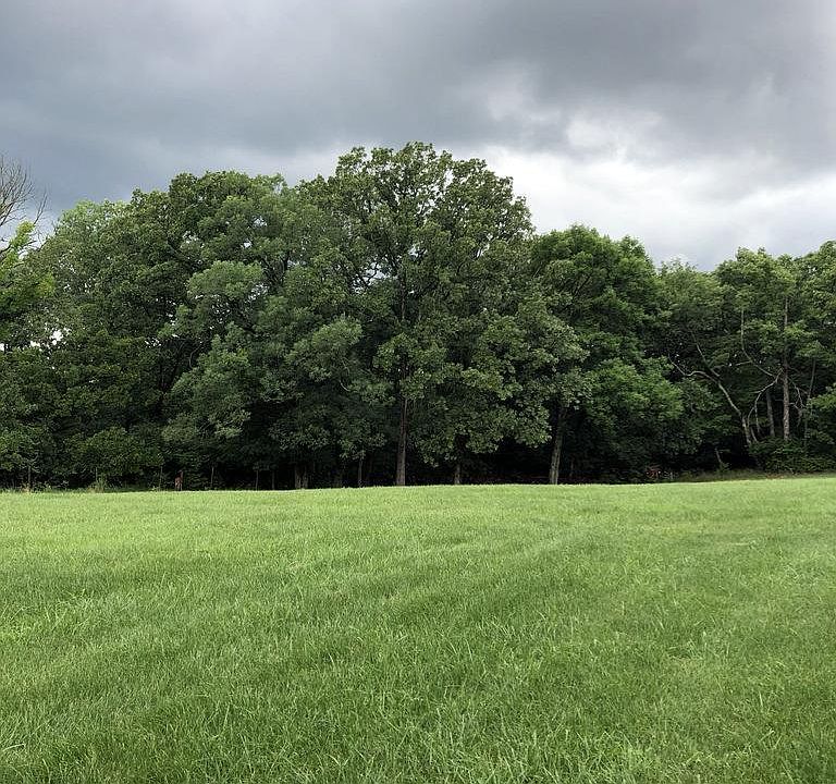 1st image of 404 Crescent Meadows Ln