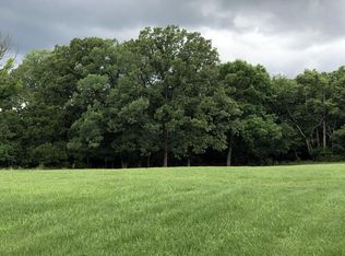 404 Crescent Meadows Ln, Eureka, MO 63025