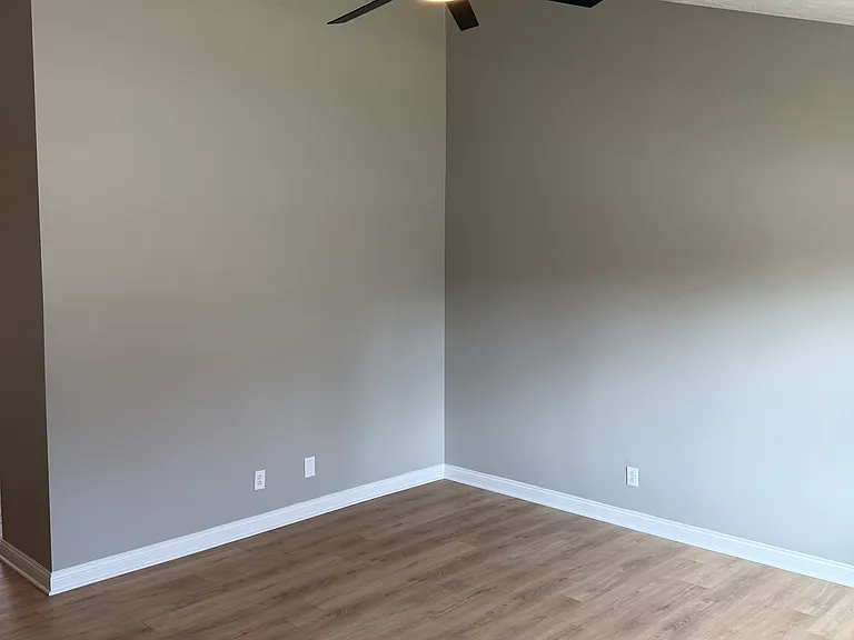 232 Chestnut Ln — Photo 4