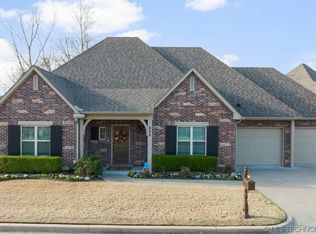 925 W Urbana St, Broken Arrow, OK 74012