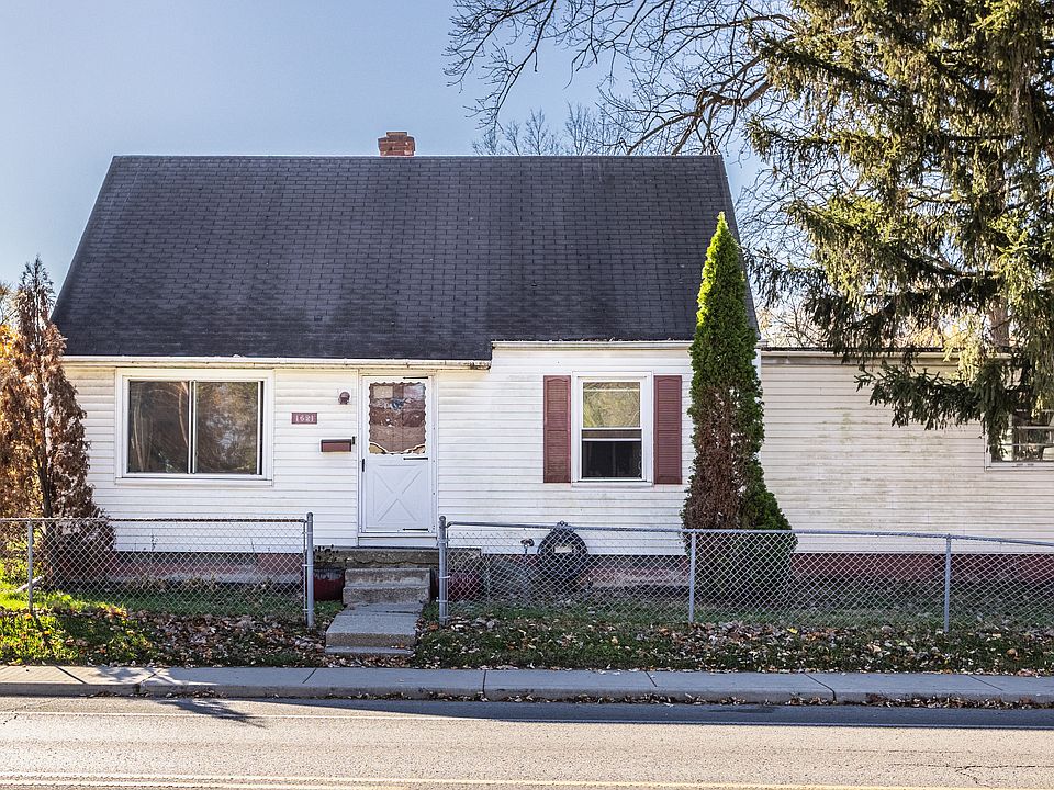1st image of 1621 E 46th St
