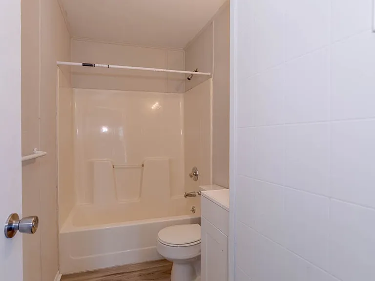 106 Pine Grove Ave — Photo 21