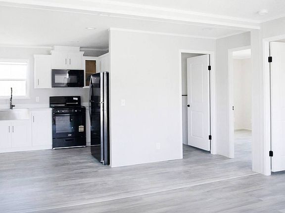 4th image of 425 S Shoup St #199