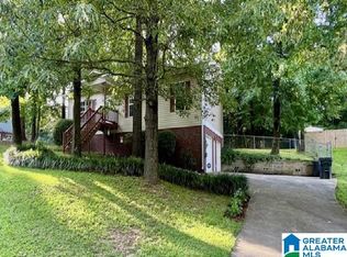 2815 Ridgebrook Rd N, Fultondale, AL 35068