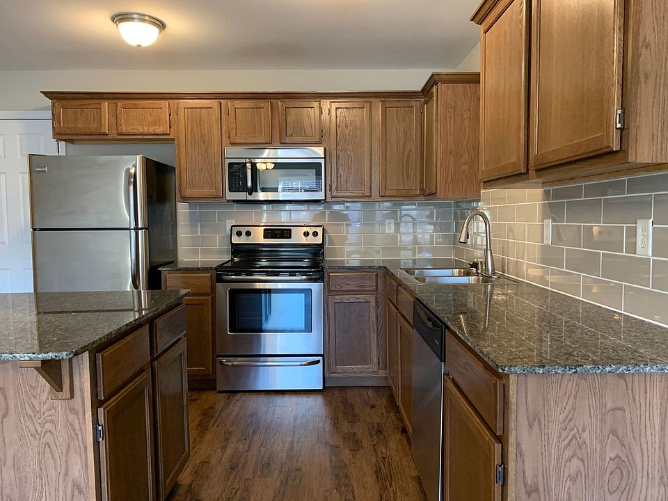 1st image of 2903 SW Amberwood Ave #1