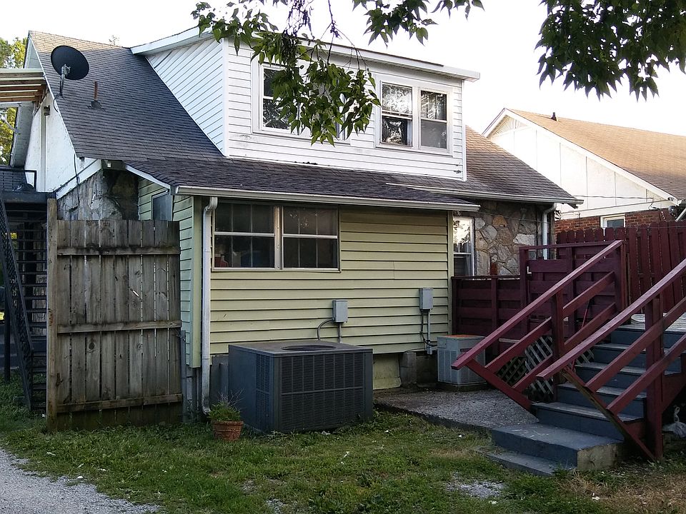2nd image of 125 Harrington Ave