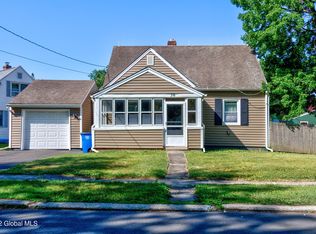 36 Pleasant Ct, Cohoes, NY 12047