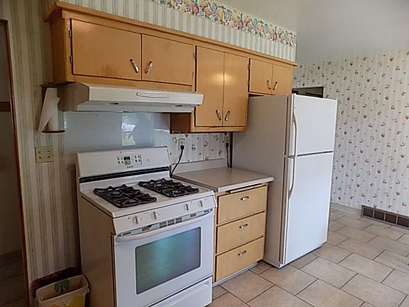 4th image of 204 McKinley St