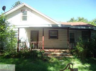 8460 Lawrence Hwy, Vermontville, MI 49096