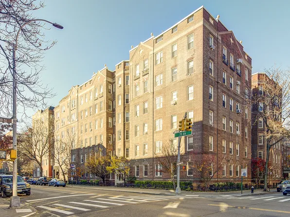 79-15 35th Avenue image 13 of 13