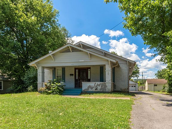 3rd image of 143 Hillcrest Dr