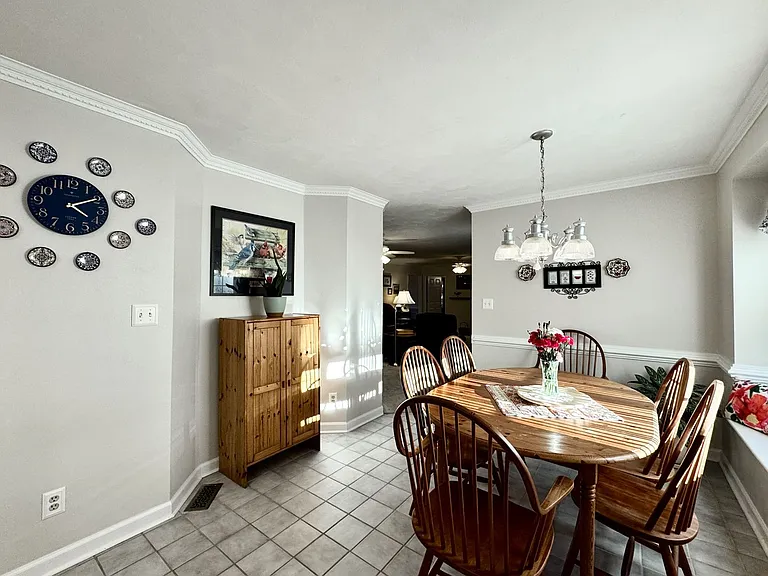 930 Forest Lakes Dr — Photo 29