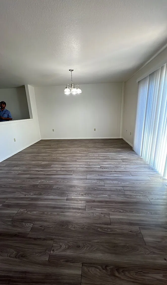 3 bed, 2.5 bath, 1455 sqft, $1,815 — Photo 3