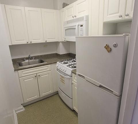 5th image of 51-15 Van Kleeck St #3M