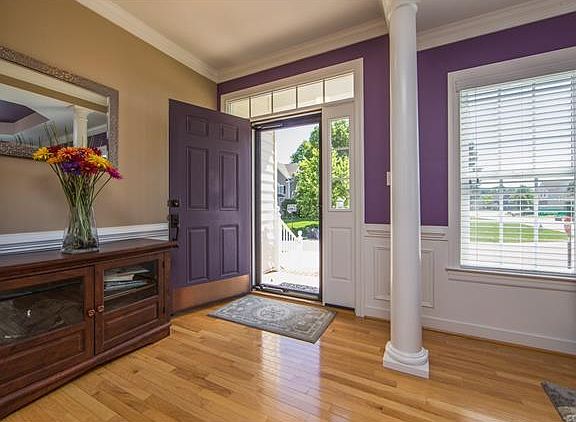 2nd image of 9045 Prolonge Ln