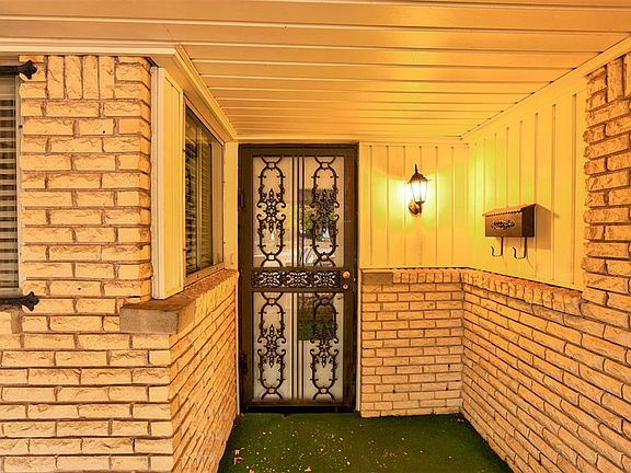 5th image of 2109 NW 43rd St