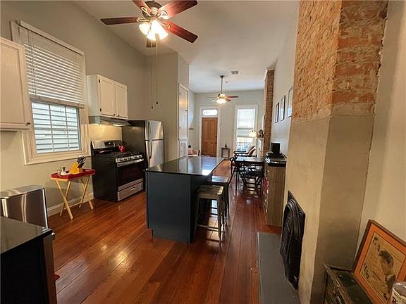 5th image of 915 Montegut St