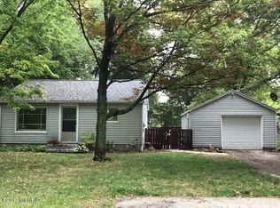 1671 S Shore Dr, Portage, MI 49002