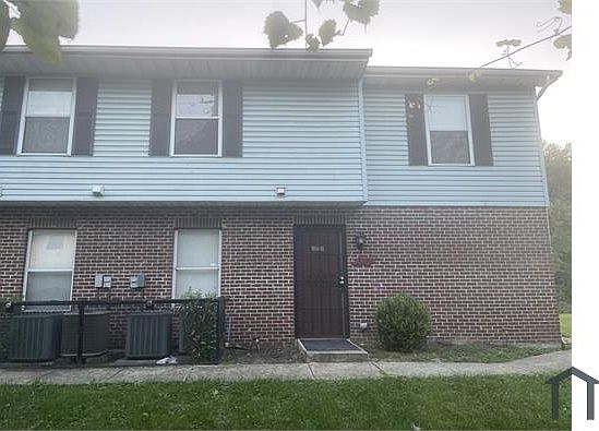3rd image of 3265 E Mound St #3265