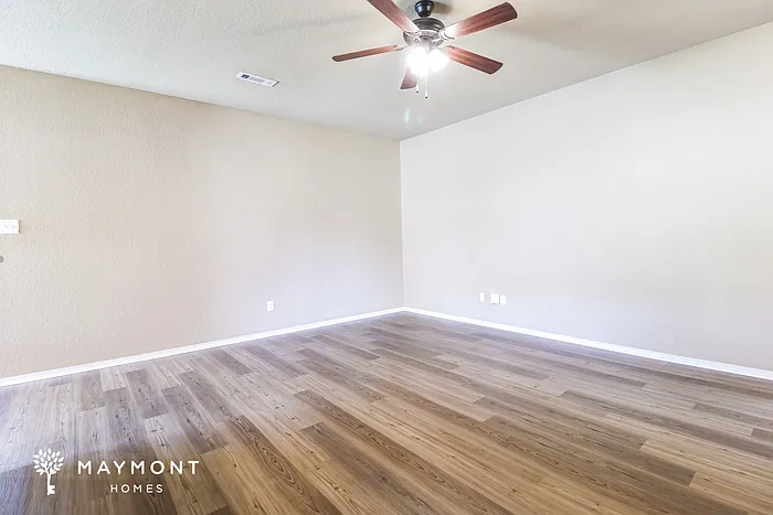 3 bed, 2.0 bath, 1485 sqft, $1,675 — Photo 4