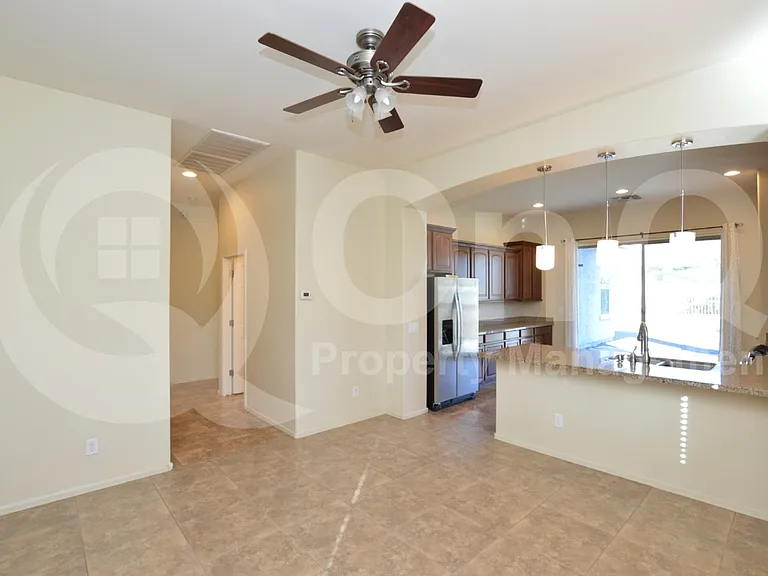 7727 S 39th Way — Photo 6