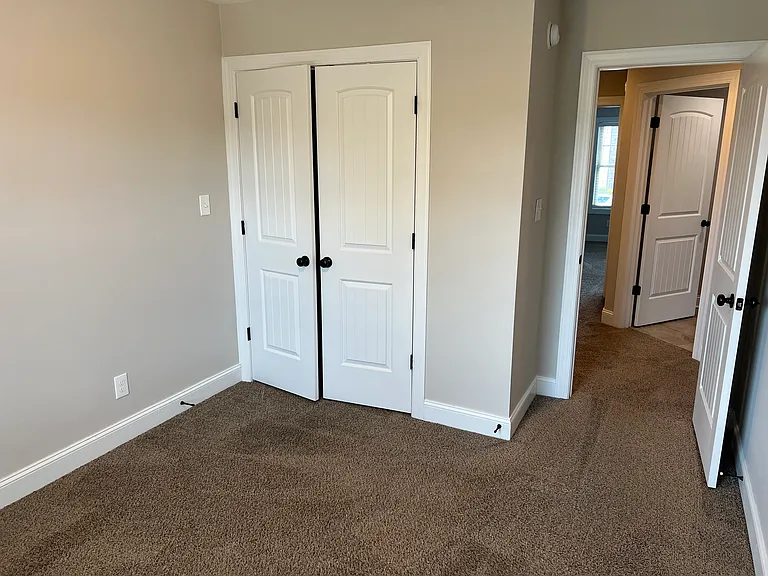 Mallard Ln — Photo 14