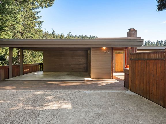 2nd image of 2300 Parkside Ln