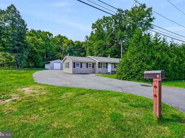 2030 Porter Rd, Bear, DE 19701