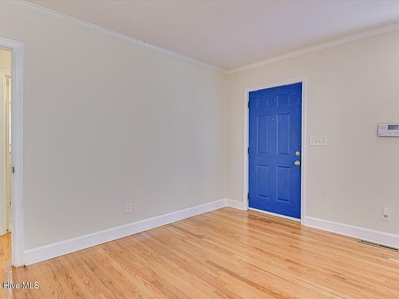 4th image of 3032 Congaree Avenue NW