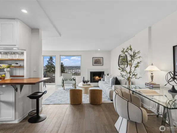 4511 Greenwood Avenue N #4, Seattle, WA 98103