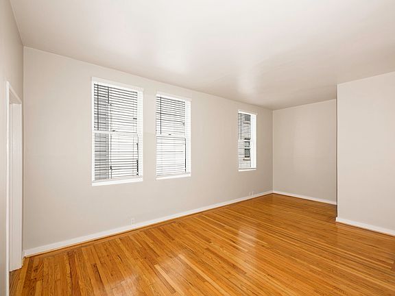 2nd image of 20 Romolo Pl #8