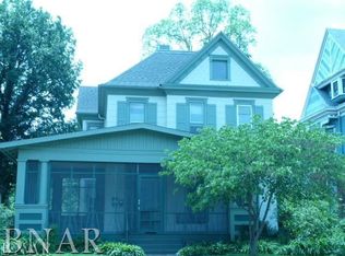 703 E Grove St, Bloomington, IL 61701