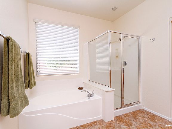 3rd image of 115 W Goldfinch Way
