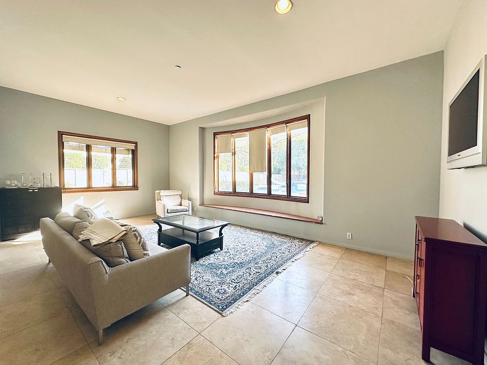 1st image of 5232 Louise Ave